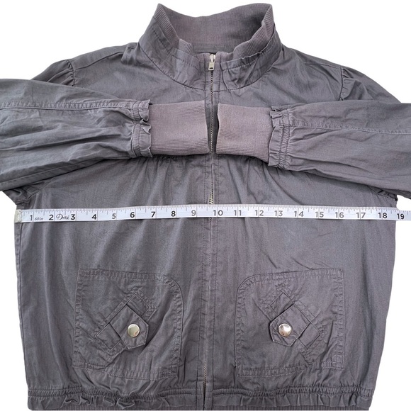 Forever 21 Retro Bomber Jacket Zip Up Lightweight 80s Coat Gray Women’s Small S - Picture 12 of 16